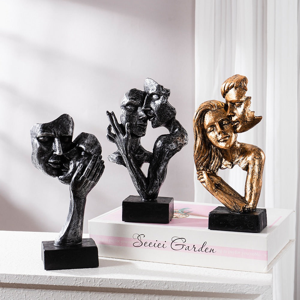 Romantic Lover Figurine Modern Home Decoration Piece