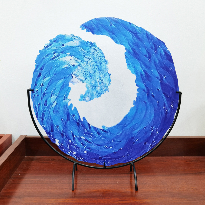 Magnifique sculpture d'art en verre bleu représentant une vague