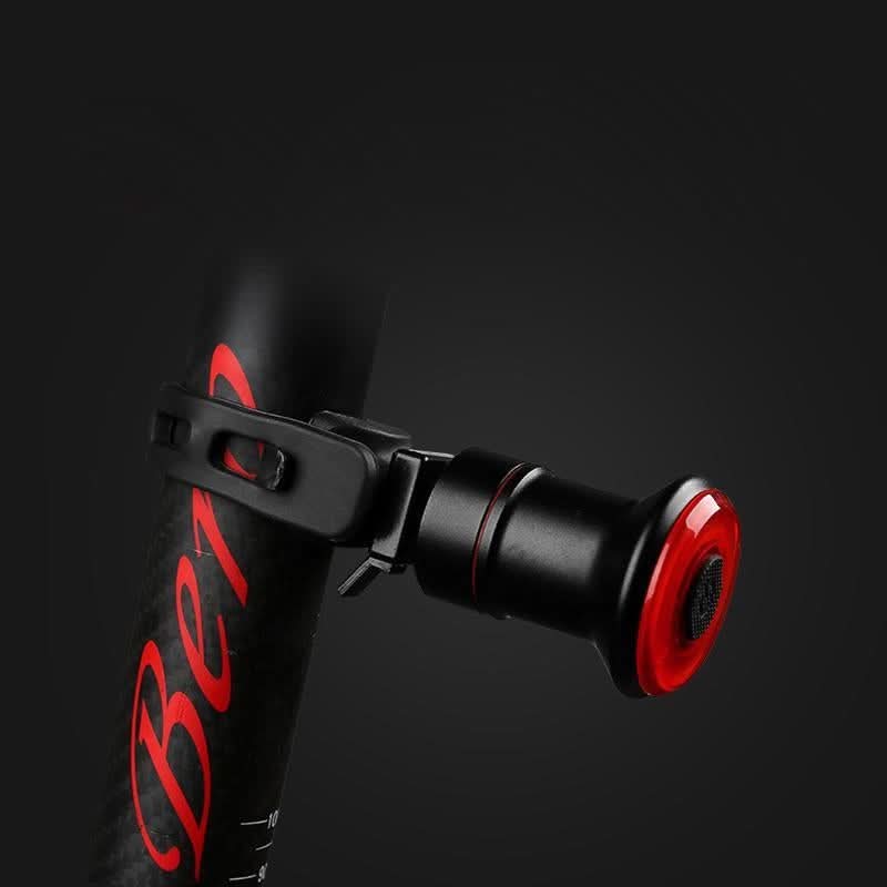 Feu arrière de vélo lumineux avec capteur de freinage, étanche