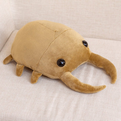 Adorables peluches scarabées marrons mignons