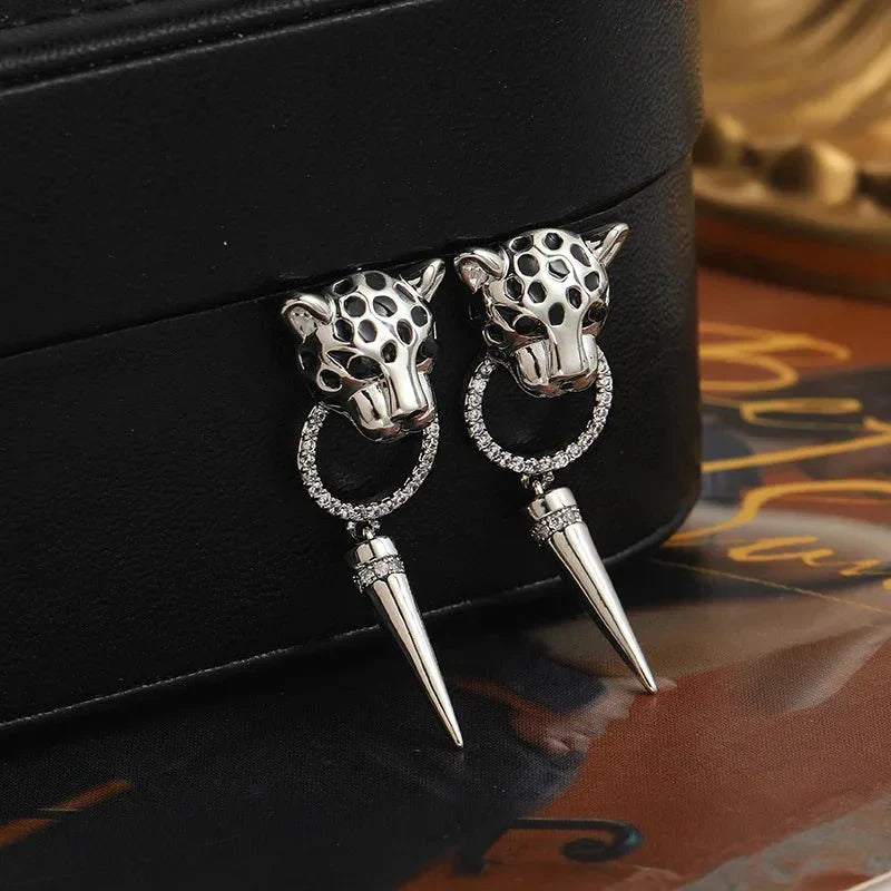 Boucles d'oreilles pendantes à motif animalier