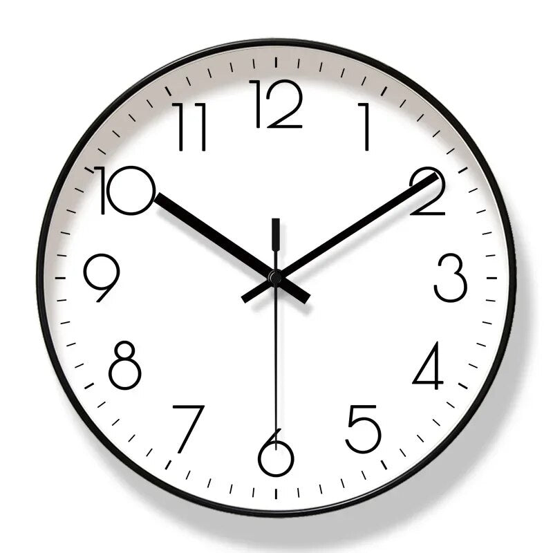 Horloge murale scandinave simple