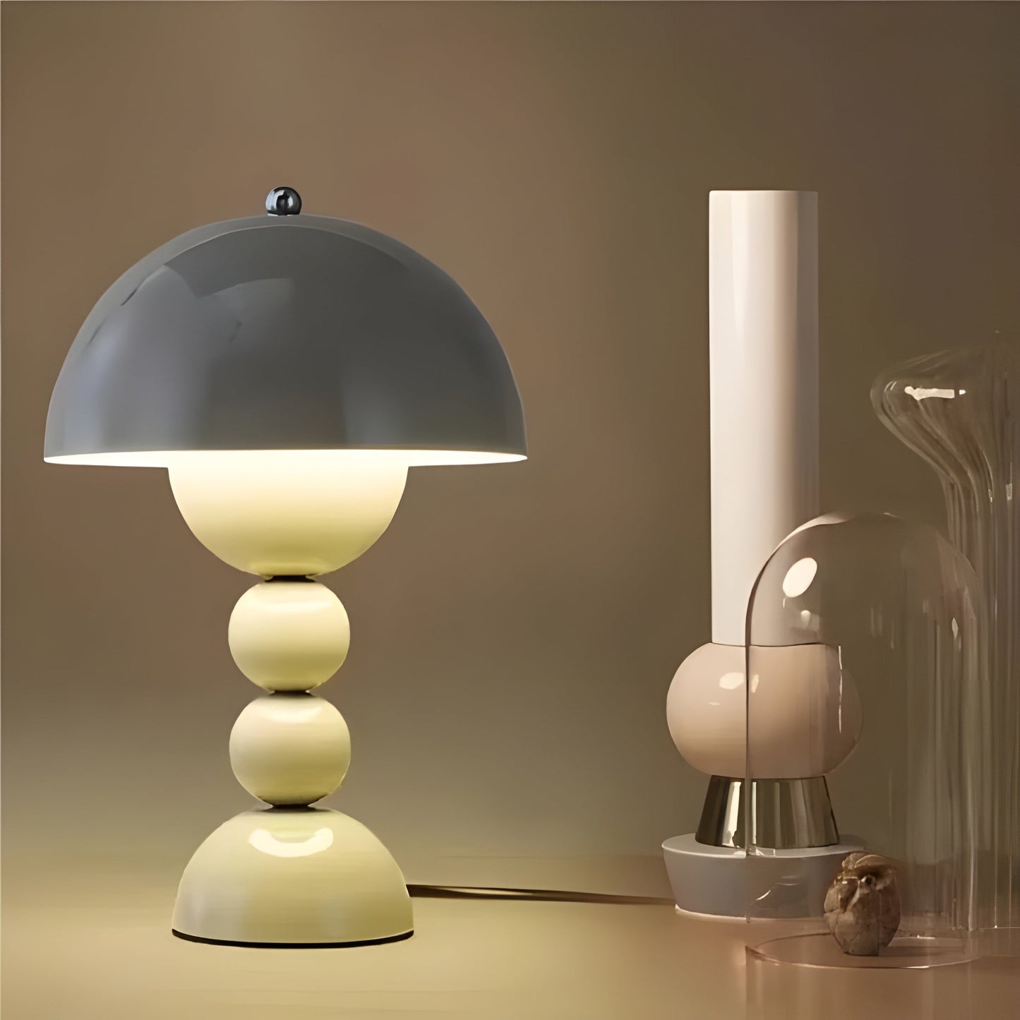 Lampe de bureau LED blanche simple à motif floral