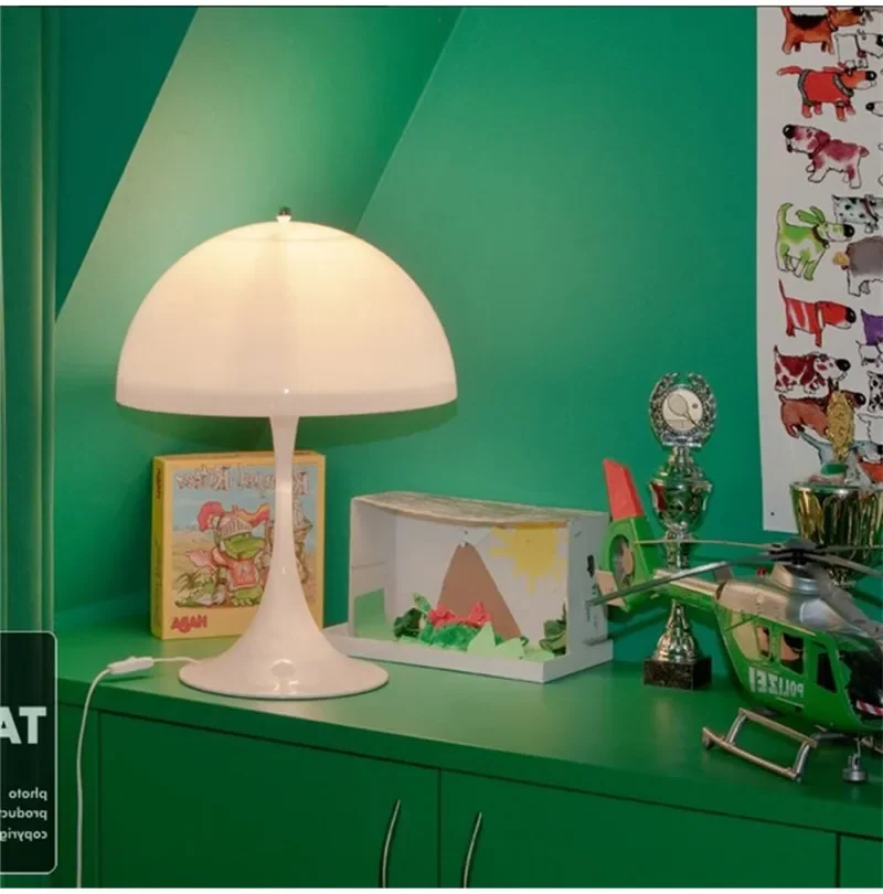 Vintage Nordic Desk Lamp