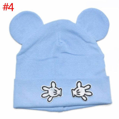 Adorables bonnets doux pour bébés