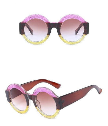 Lunettes de soleil rondes et colorées à la mode